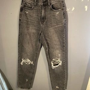 Black denim American Eagle Mom Jeans Size 2